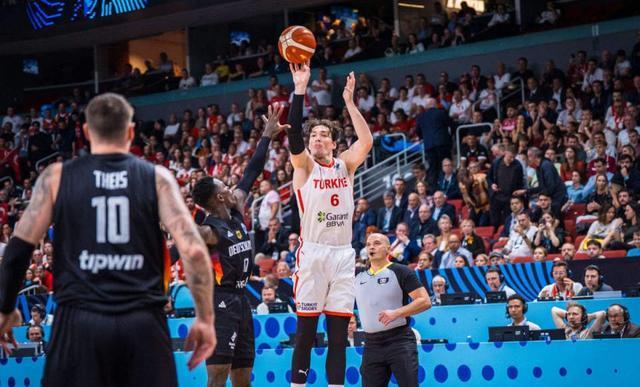 相当不错的, 些遗憾地屈 相当不错的, 些遗憾地屈