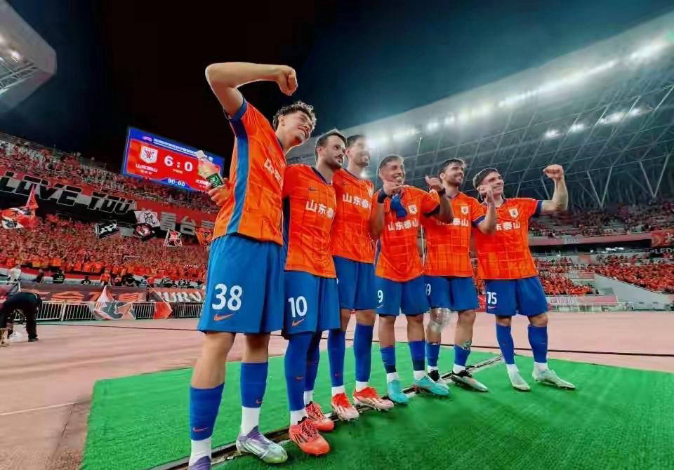 他替补登场 他替补登场